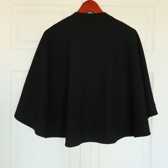 BCBG MAXAZRIA Runway Capelet - Picture 2 of 7